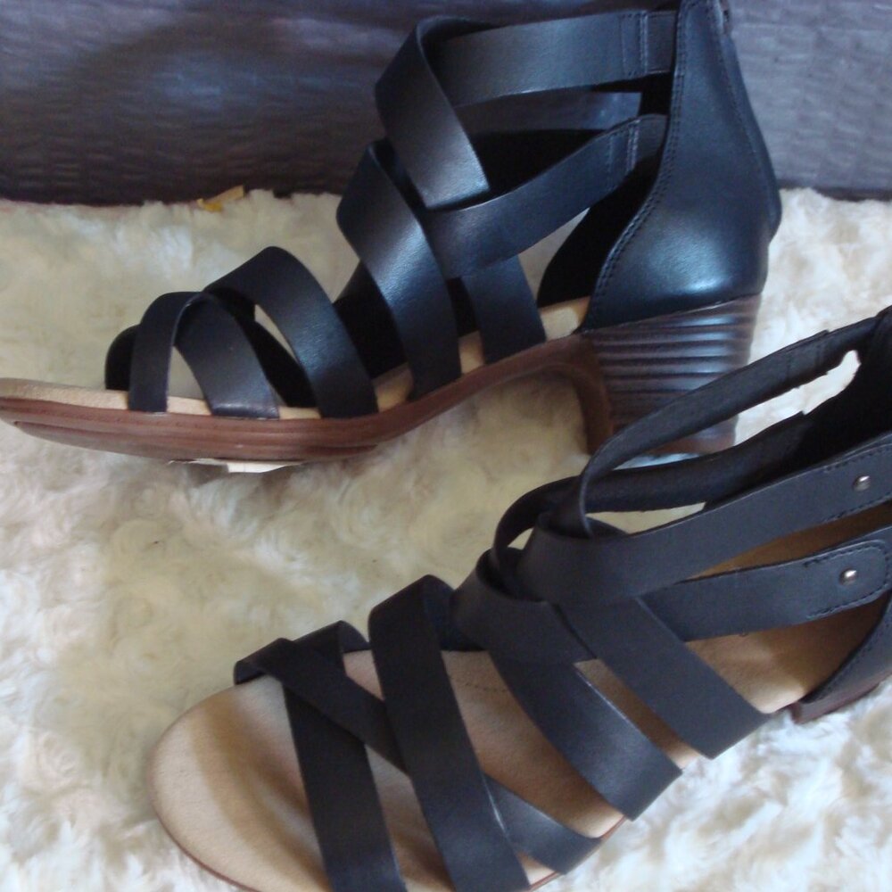 Collection By Clarks Women’s Valarie Dream Black Leather Heeled Sandals sz 7W
